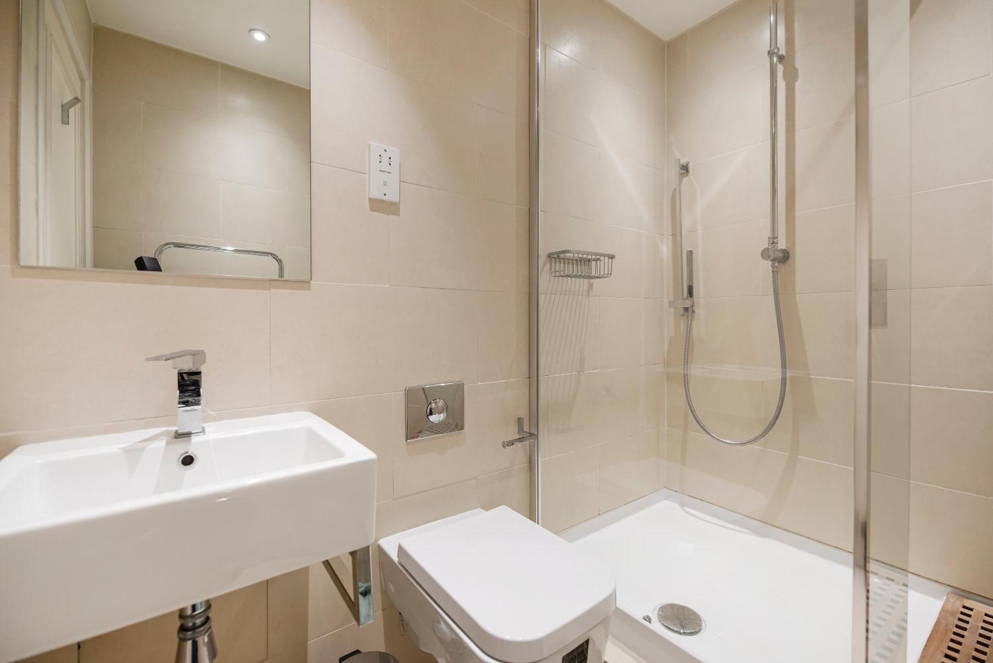 Central 2 Bed Maissonette لندن المظهر الخارجي الصورة